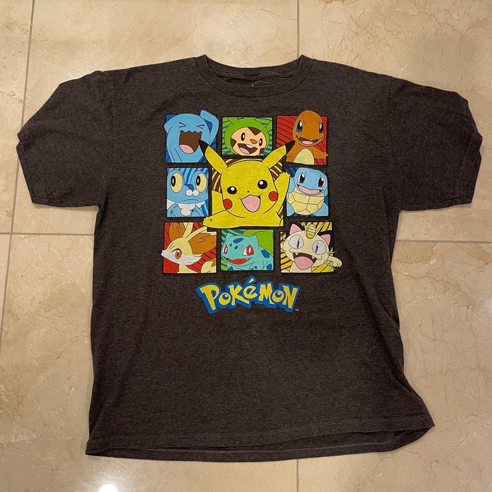 Pokémon black graphic tee shirt!